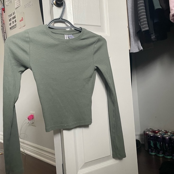 HM crop top - Picture 3 of 3